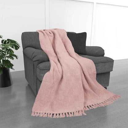 Kathy Ireland Oversized Chenille Fringed Basket Throw: Stone / Chenile / 50” X 70”