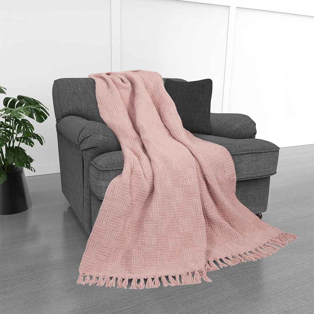 Kathy Ireland Oversized Chenille Fringed Basket Throw: Vintage / Chenile / 50” X 70”