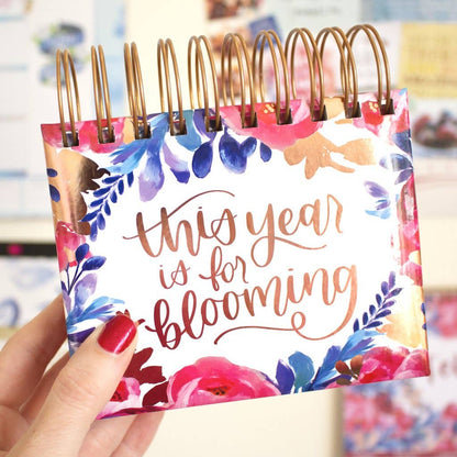 Handlettered Quotes Daily Desk Easel
