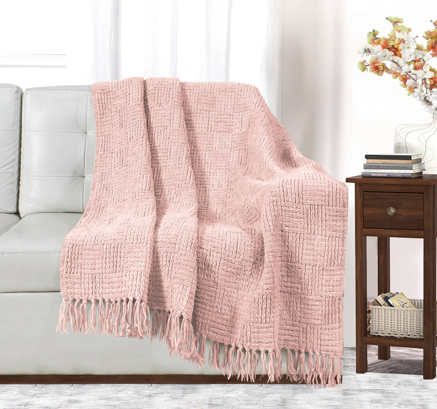 Kathy Ireland Oversized Chenille Fringed Basket Throw: Blush / Chenile / 50” X 70”
