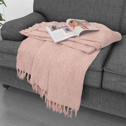 Kathy Ireland Oversized Chenille Fringed Basket Throw: Ivory / Chenile / 50” X 70”