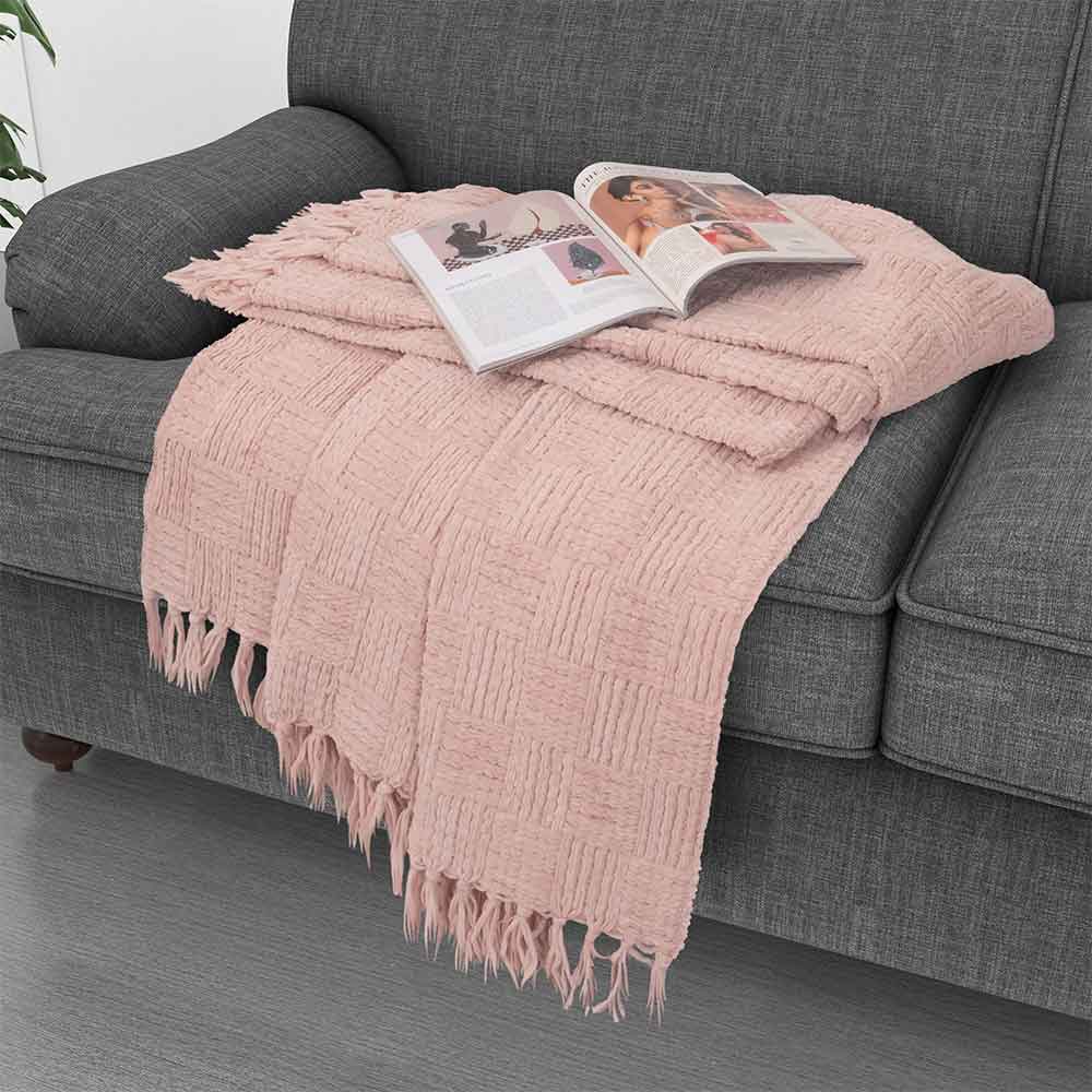 Kathy Ireland Oversized Chenille Fringed Basket Throw: Stone / Chenile / 50” X 70”